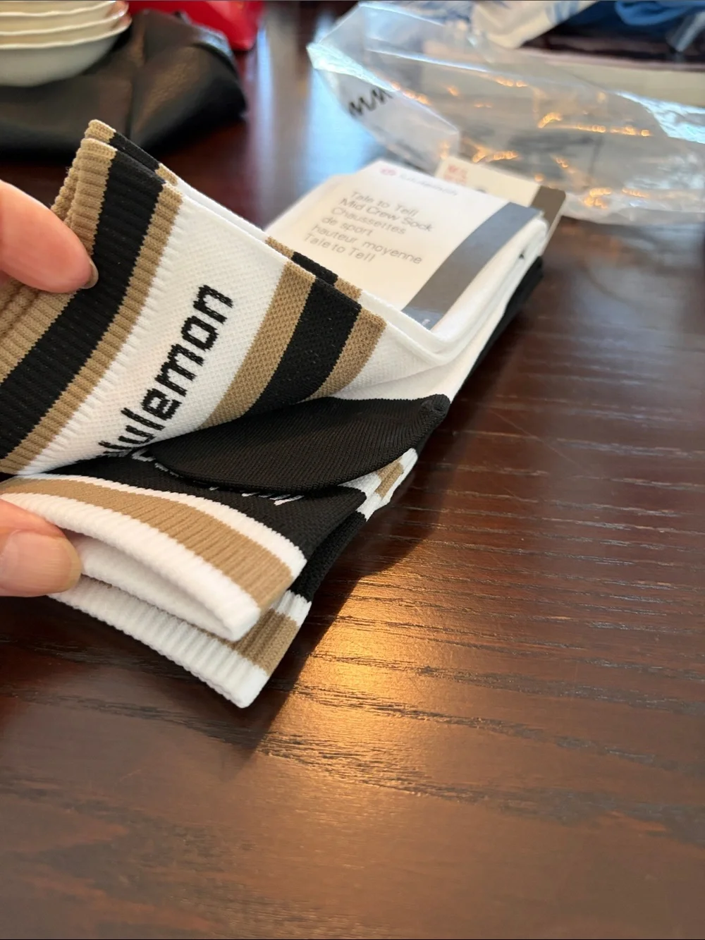 2 pairs lululemon athletica unisex  Mid Crew Socks in White, Black & Tan